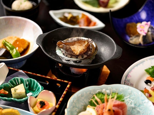 幻の絶景ドラゴンアイ!東北4県&豪華18か所の名物グルメと景色満喫の旅4泊5日贅沢ツアー3